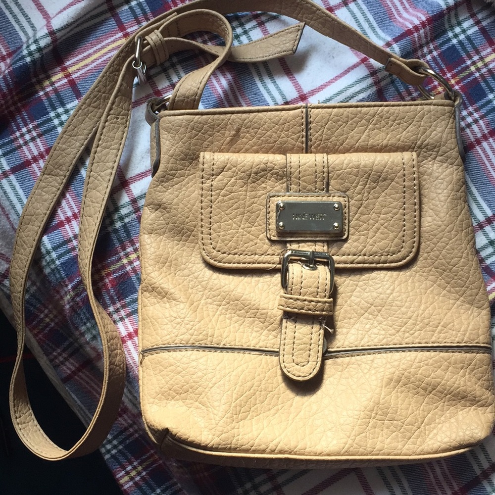 really cute basic bag!